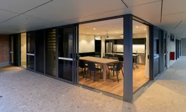 99 Sutton St Redcliffe Image Image 7